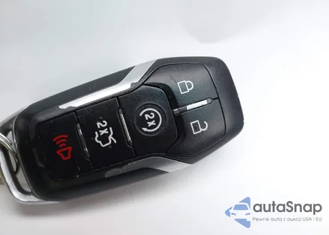 2016 Ford Explorer Xlt z USA, uszkodzony, nr VIN 1FM5K8D86GGC51066